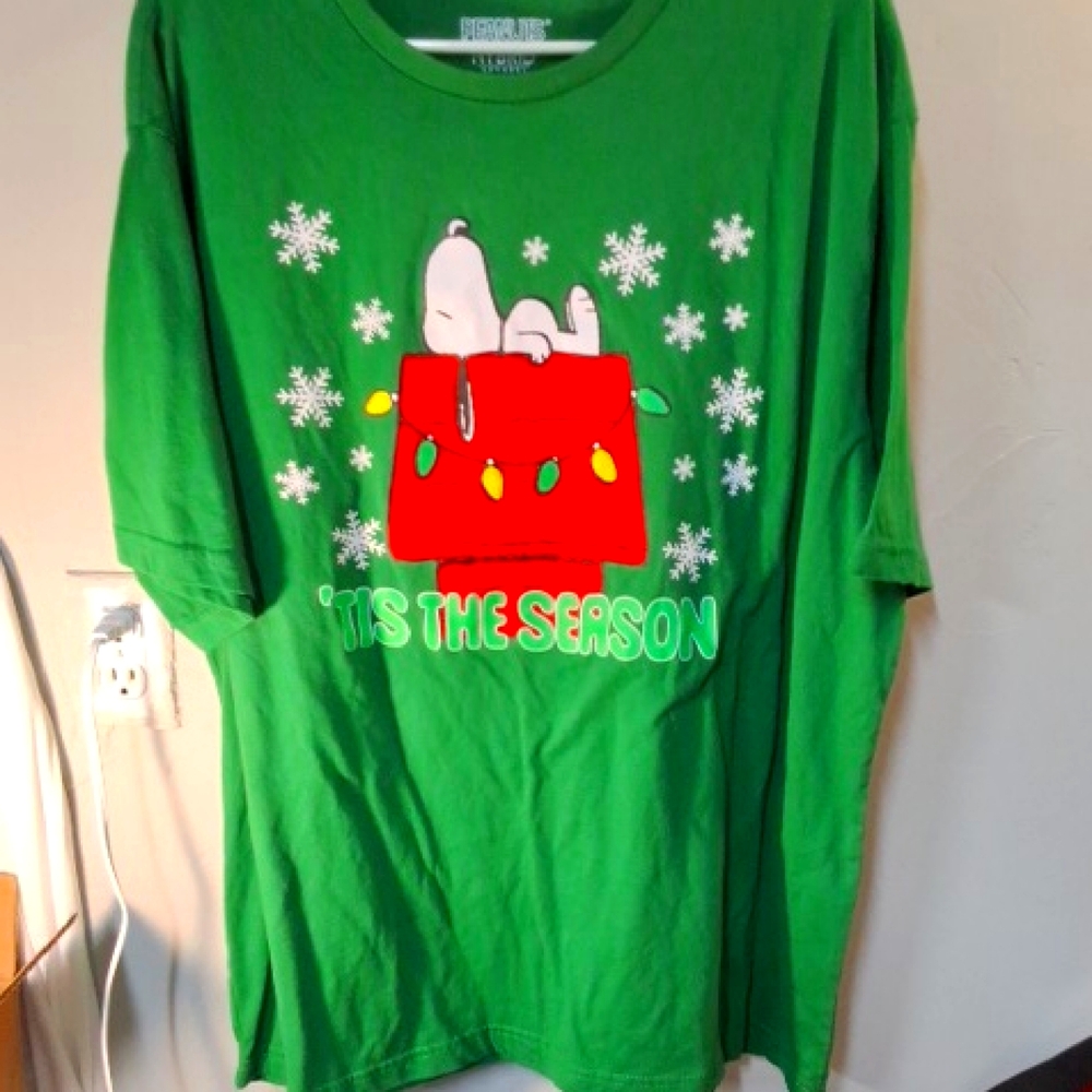 Green Snoopy  T-Shirt